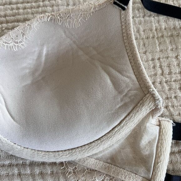 Victoria’s Secret VERY SEXY Lace Swarovski Crystal Bra Size 32B Push Up Beige - Picture 10 of 12